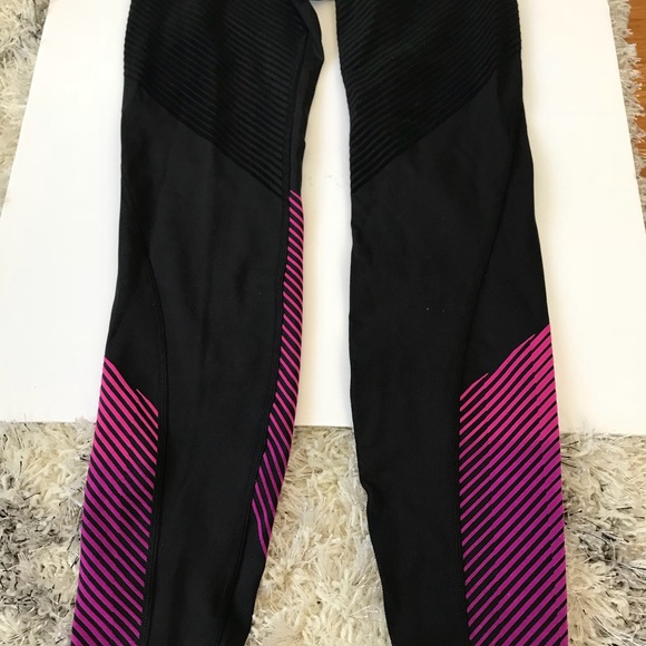 BRAND NEW GAP G FAST LEGGING - Picture 4 of 5